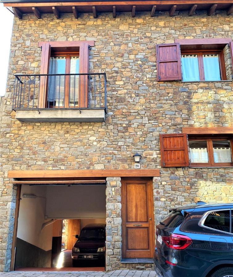 Esplendida Casa En El Centro De Llivia Con Piscina Villa Eksteriør bilde