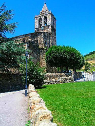 Esplendida Casa En El Centro De Llivia Con Piscina Villa Eksteriør bilde